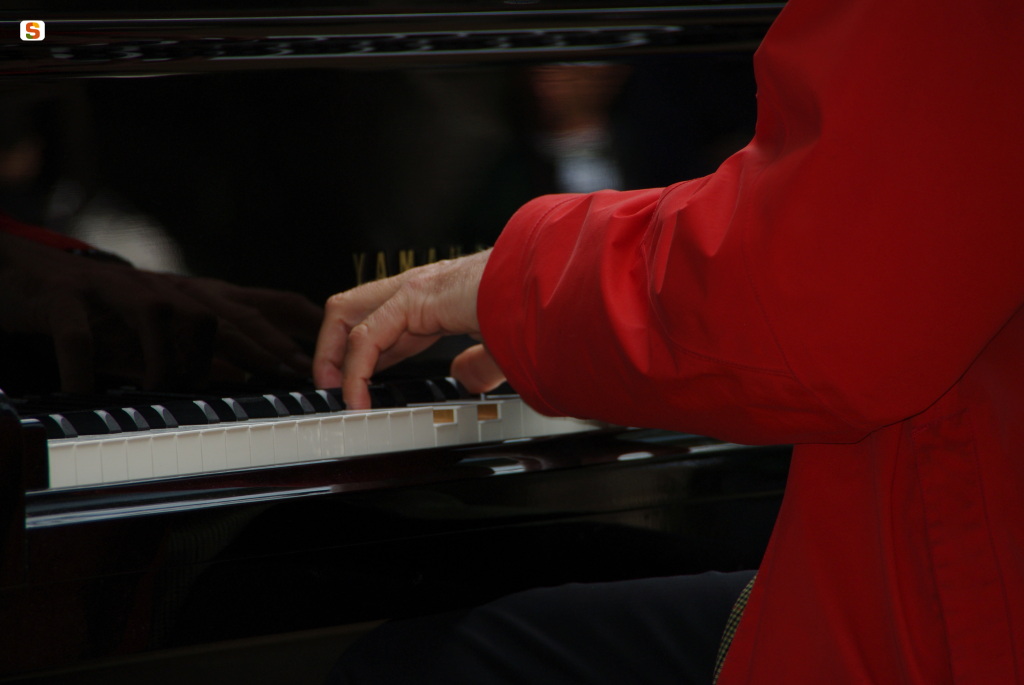 Foreste Aperte: il pianista Dado Moroni alla tastiera