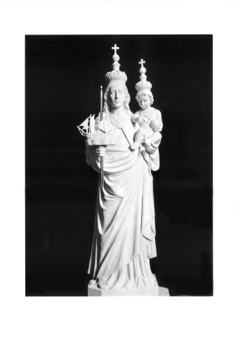 Statua della Madonna Di Bonaria (alta 2 metri) donata dai Lions Club di Cagliari alla Città di Buenos Aires nel 1968 [339x480]