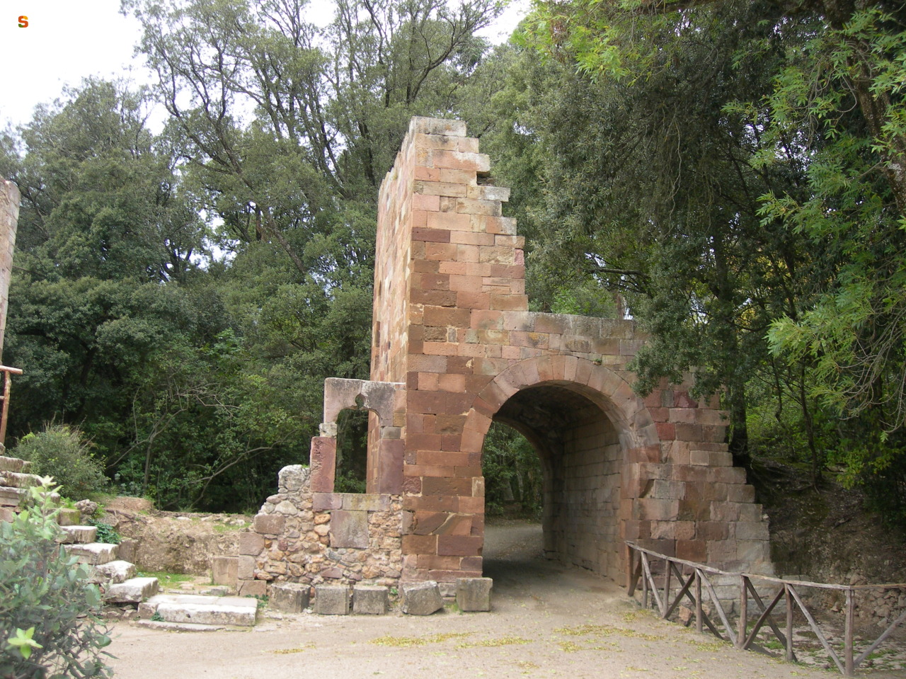 Castello medievale all'interno del Parco Aymerich