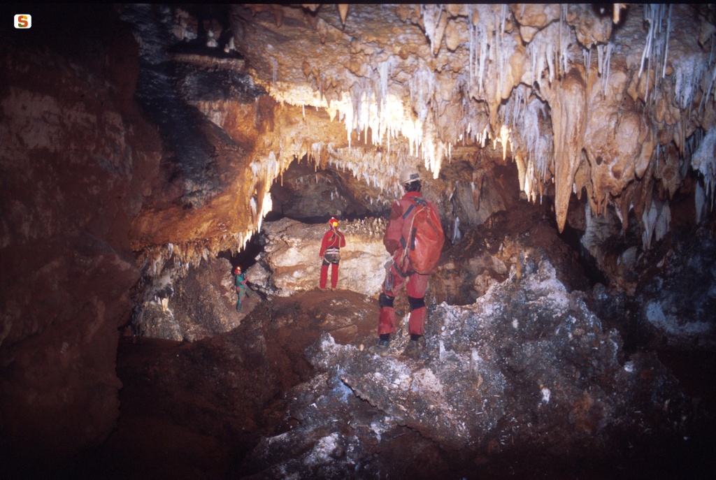 Gairo, grotta di Taquisara