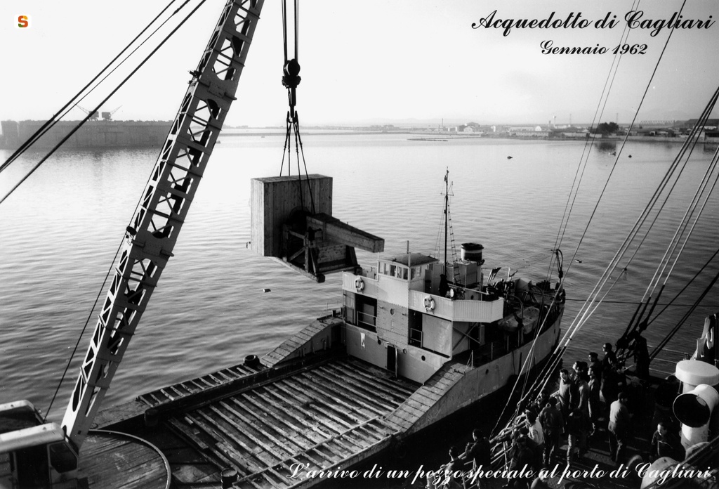 Acquedotto di Cagliari, l'arrivo di un pezzo speciale al porto di Cagliari