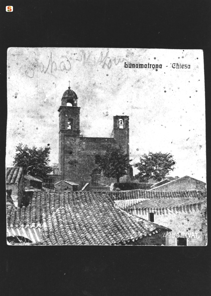 Lunamatrona, la chiesa parrocchiale di San Giovanni Battista nel 1930
