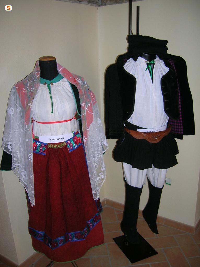 Meana Sardo, costumi tradizionali