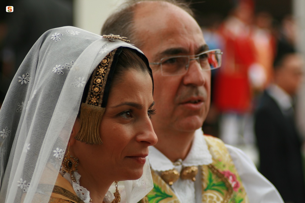 Il Papa in Sardegna: fedeli in abito tradizionale, 5
