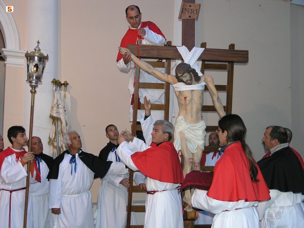 San Nicolò d'Arcidano, Settimana Santa: deposizione del Cristo dalla Croce