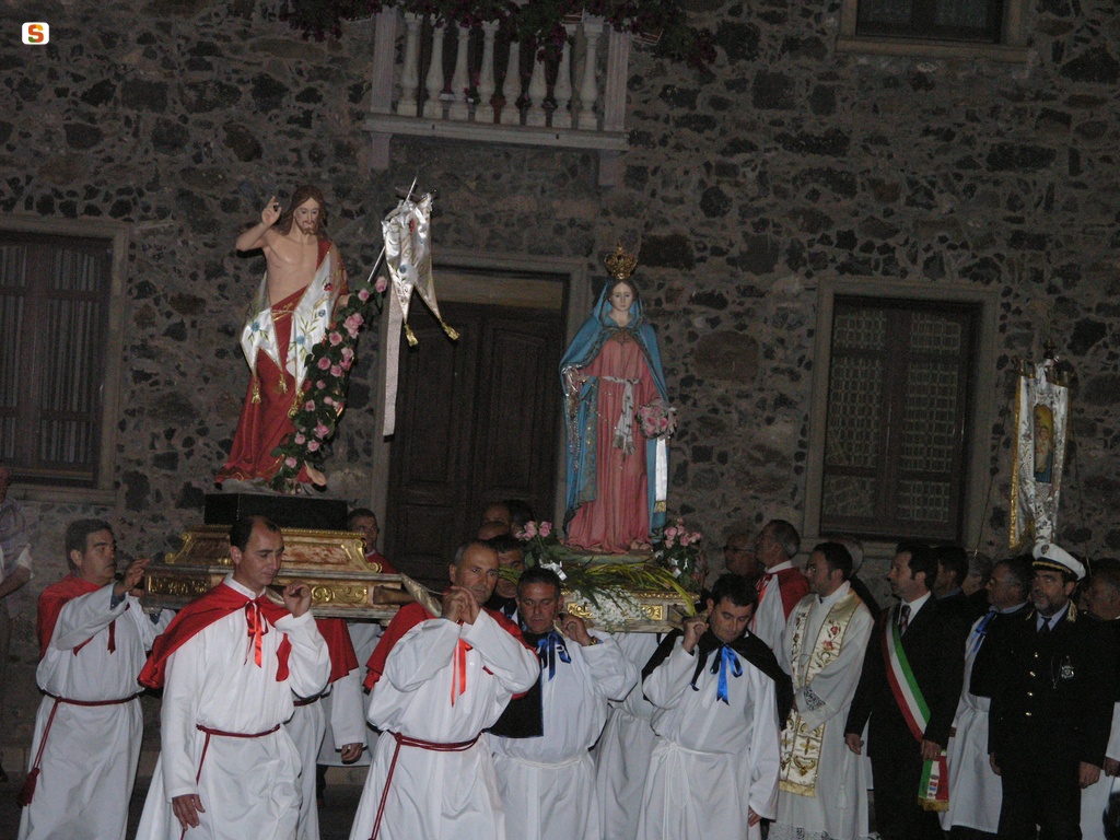 San Nicolò d'Arcidano, processione per la Settimana Santa