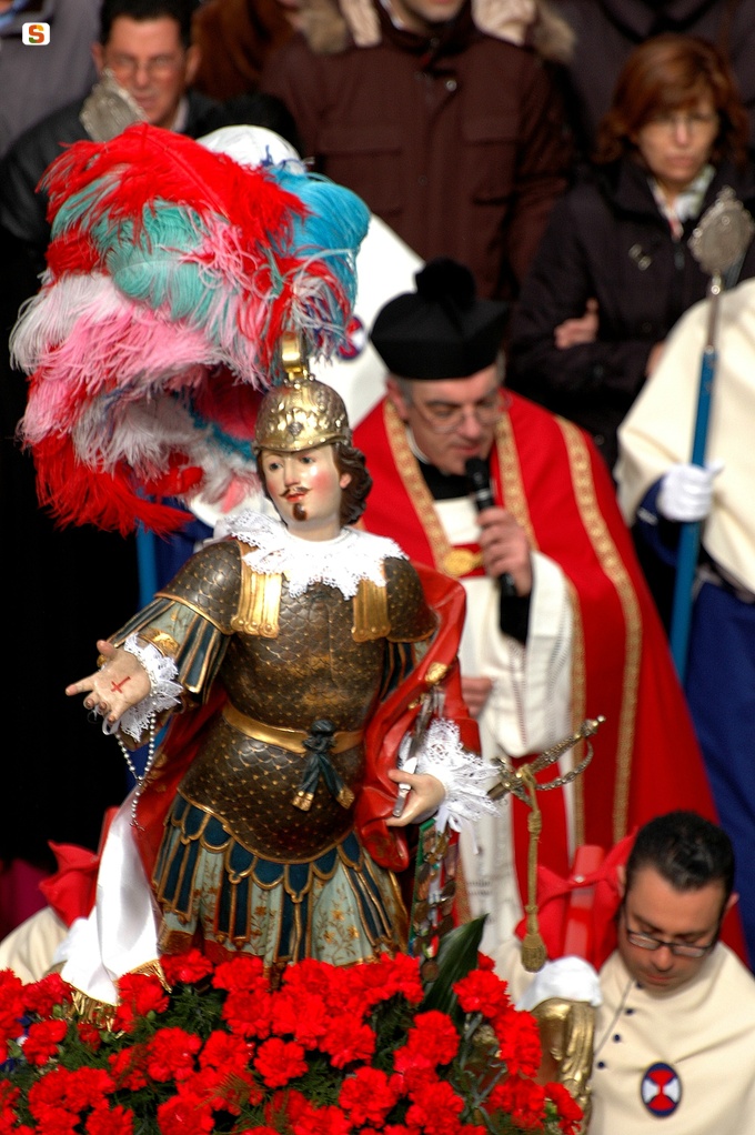 Primo piano del simulacro di Sant'Efisio durante le celebrazioni del giorno di Pasquetta