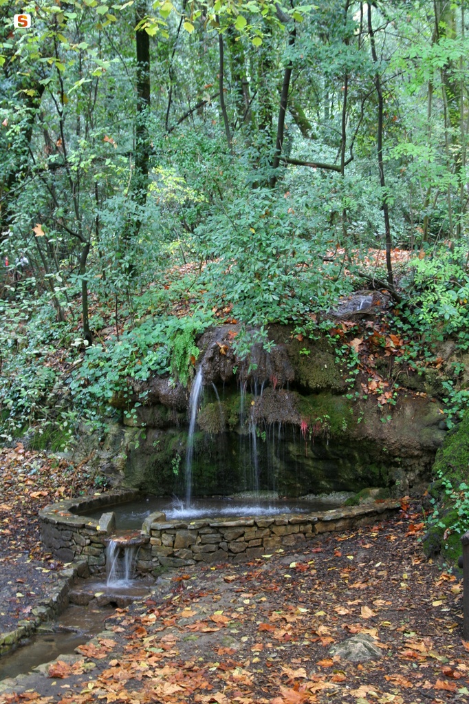 Laconi, fontana nel Parco Aymerich