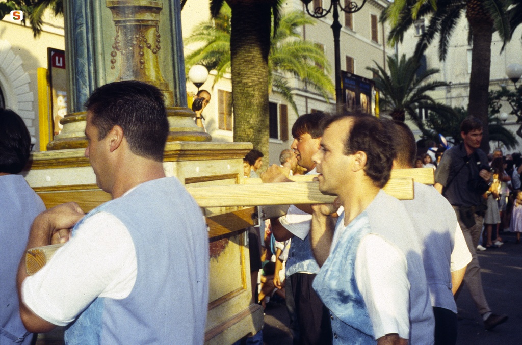Partenza del corteo verso corso Vittorio Emanuele