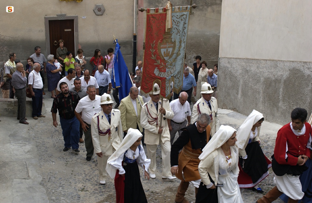 Processione in onore di Nostra Signora di Regnos Altos