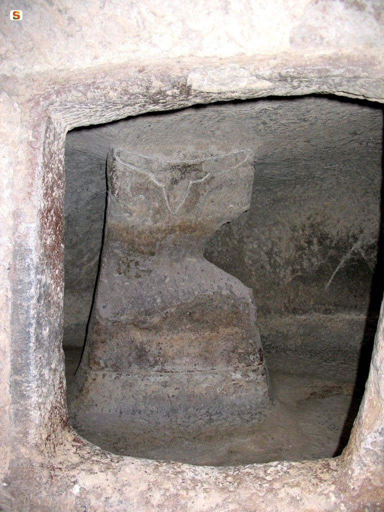 Nughedu Santa Vittoria, Necropoli di Sas Arzolas de Goi