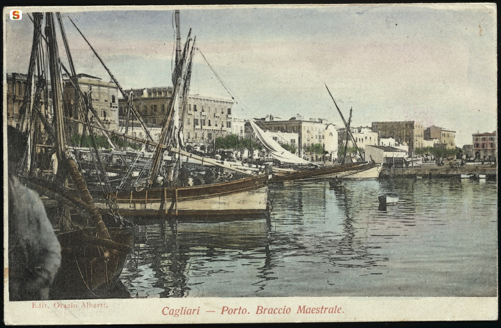 Cagliari, il porto