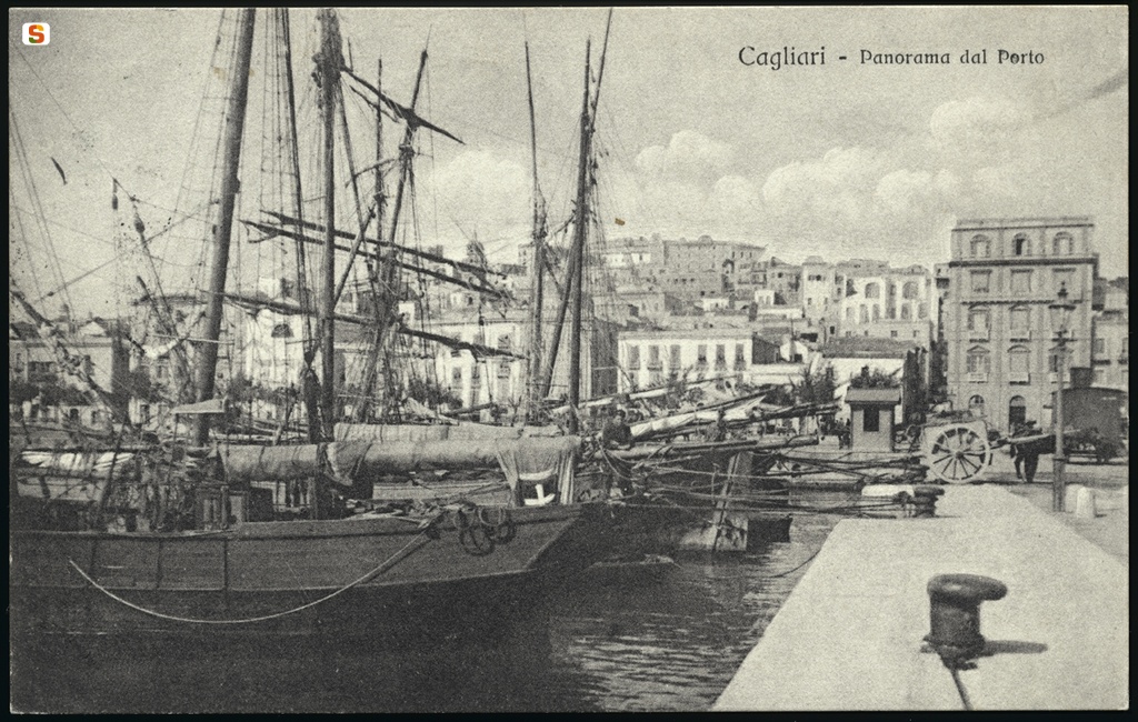 Cagliari, il porto