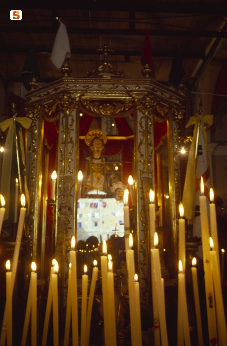 Sant'Efisio, il simulacro del Santo all'interno del cocchio