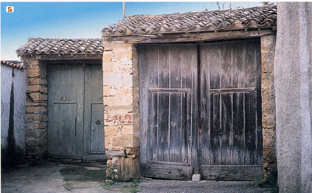 Simala, vecchi portali di casa Ubaldo Pusceddu