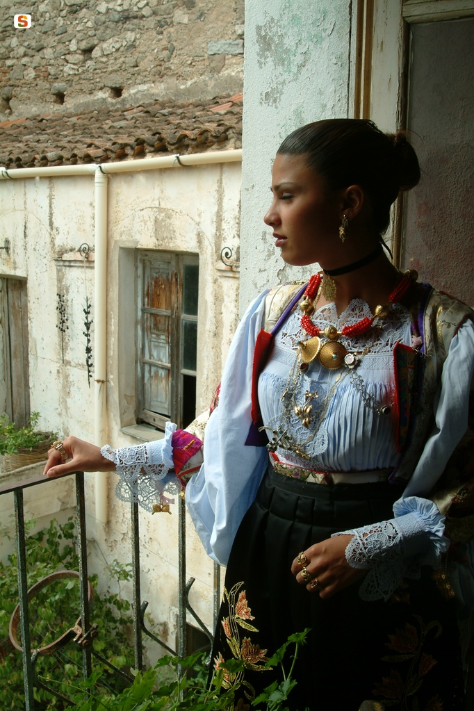 Oliena, costume tradizionale