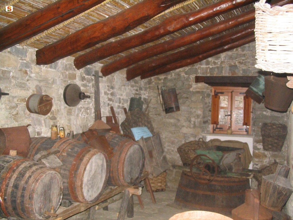 Mandas, Casa Museo "Is lollas de is aiaiusu": magazzino del vino
