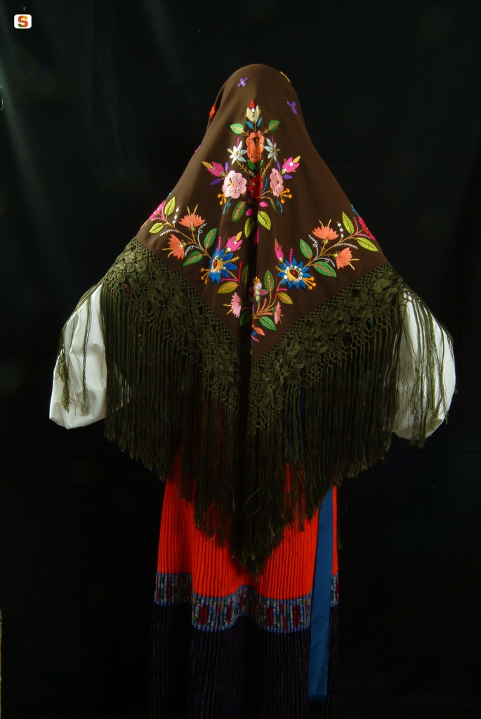 Tonara, il costume tradizionale