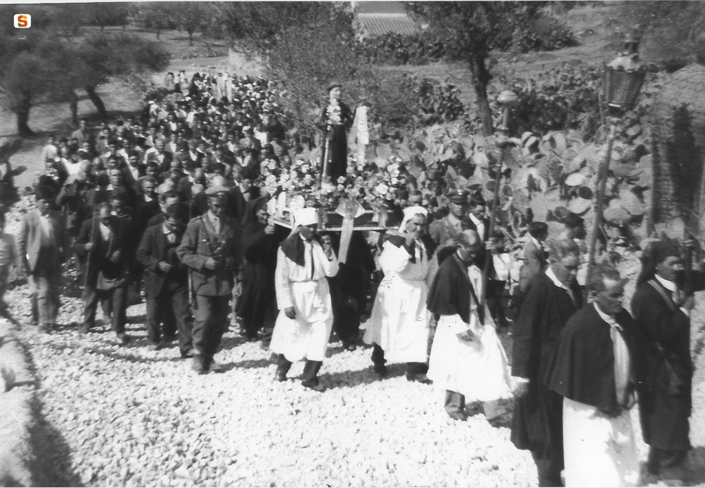 Gonnoscodina, processione per San Daniele