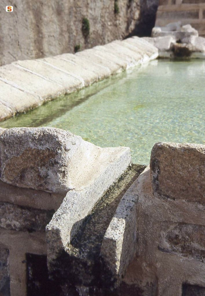 Bortigiadas, particolare della fontana vecchia