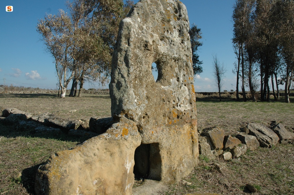 Lunamatrona, tomba di giganti Cuaddu'e Nixias