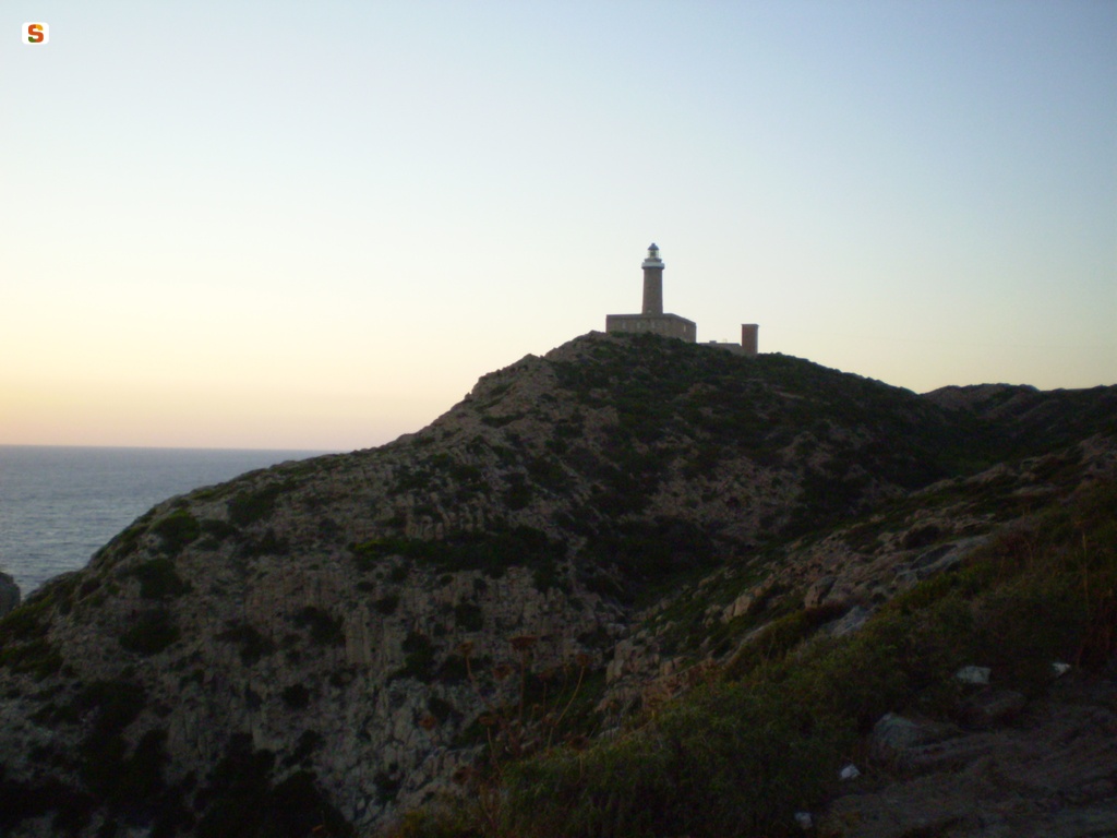 Carloforte, tramonto al faro di Capo Sandalo