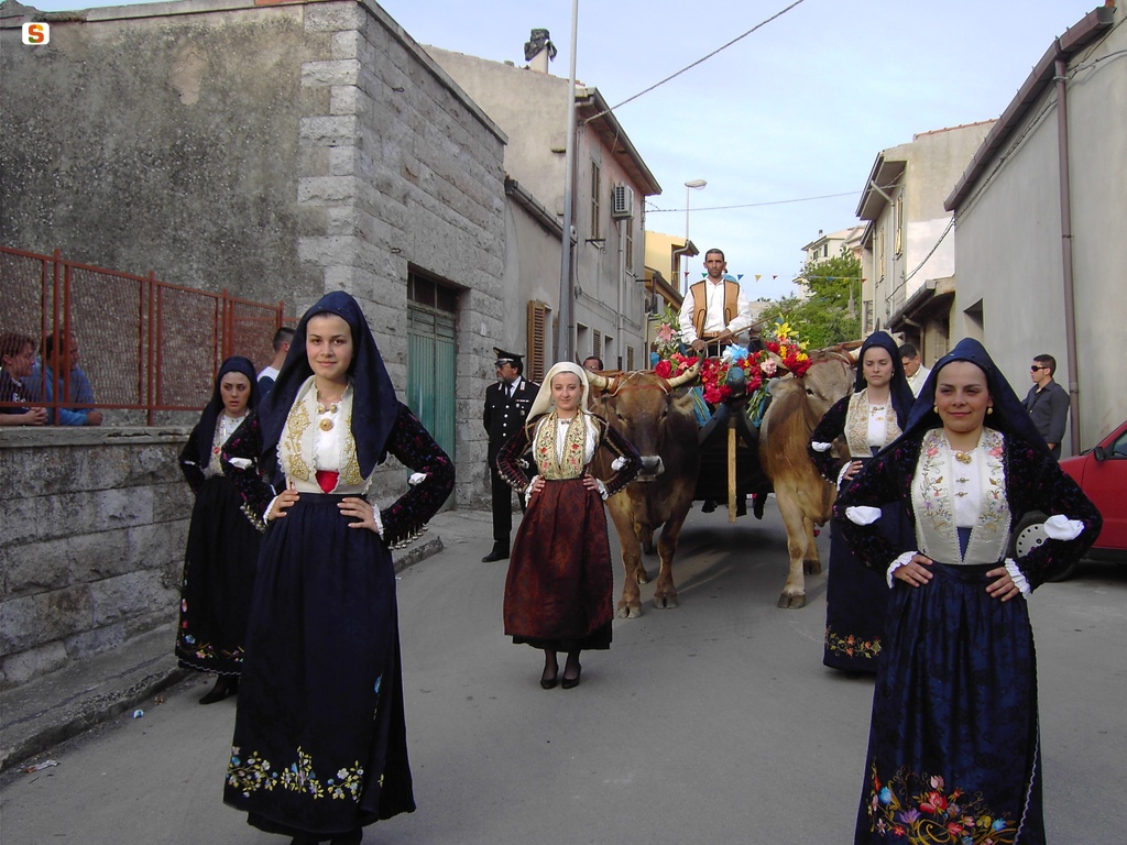 Codrongianos, festa della Madonna di Pompei: processione