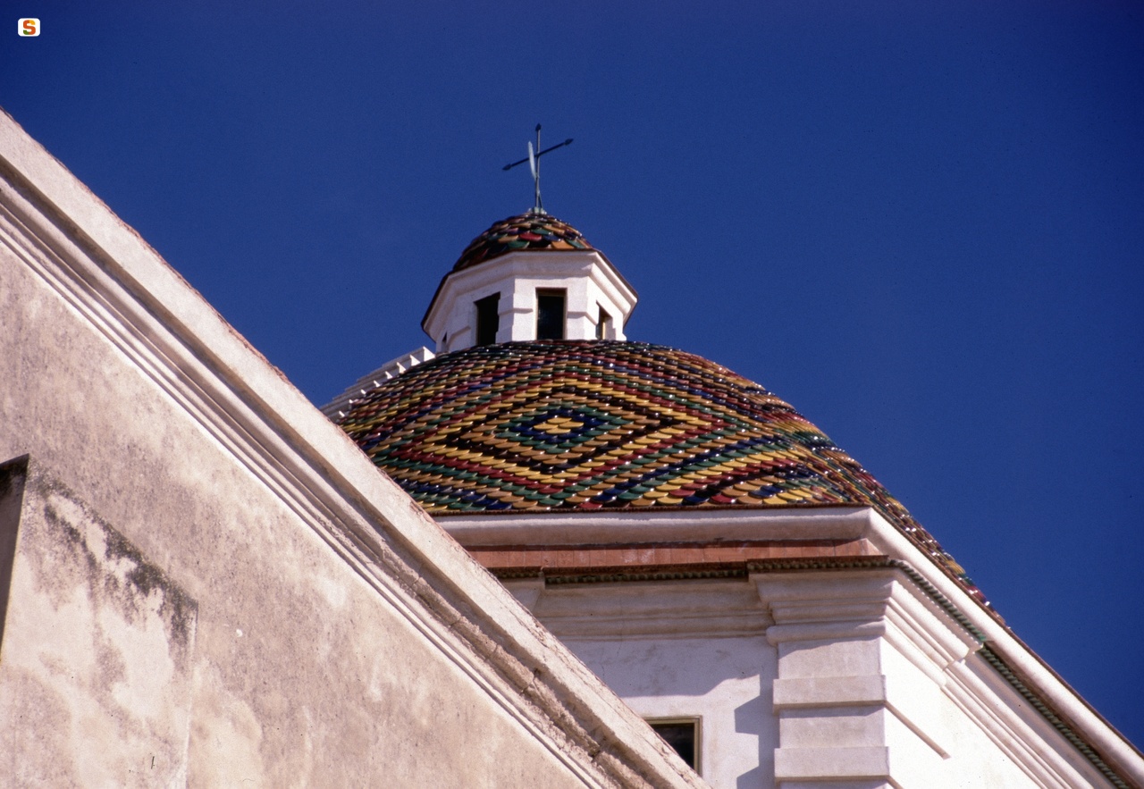 Alghero, cupola della chiesa di San Michele