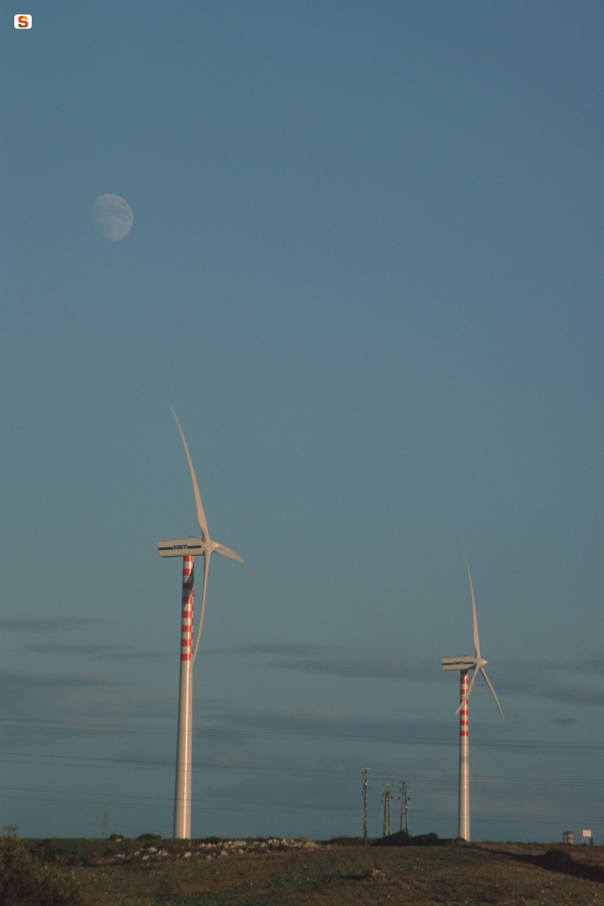 Turbine  per la produzione di energia eolica nella Centrale elettrica di Fiume Santo