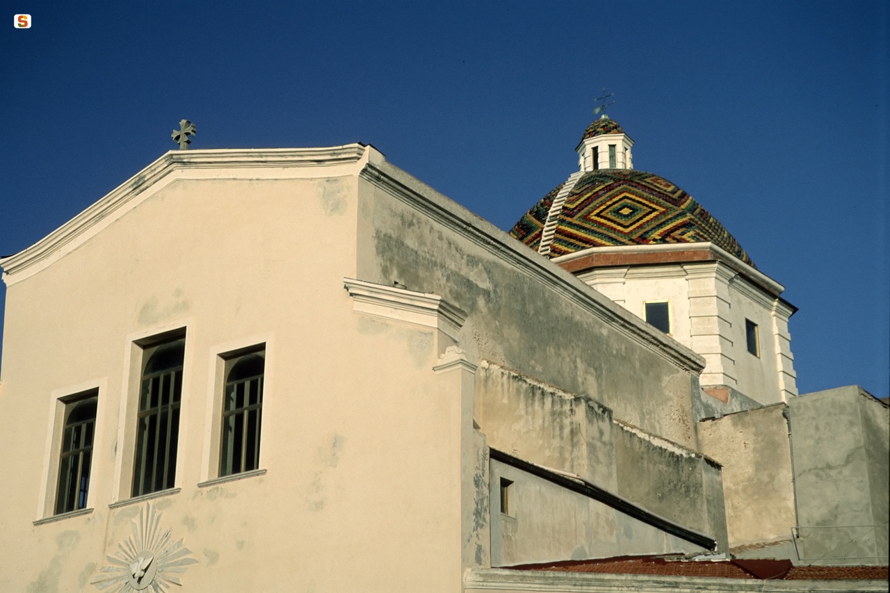 Alghero, cupola della chiesa di San Michele