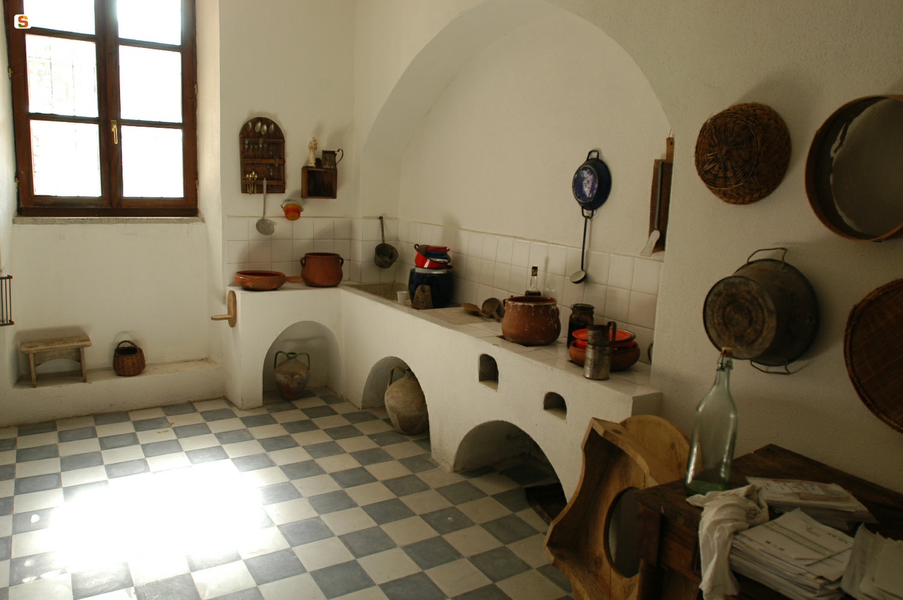 Sarule, museo della tessitura Eugenio Tavolara