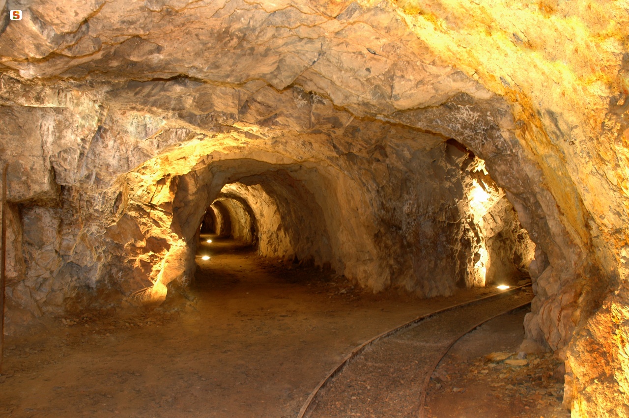 Miniera di Rosas, galleria Santa Barbara