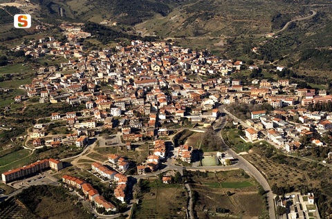 Sardegna DigitalLibrary - Immagini - Perdasdefogu, veduta aerea